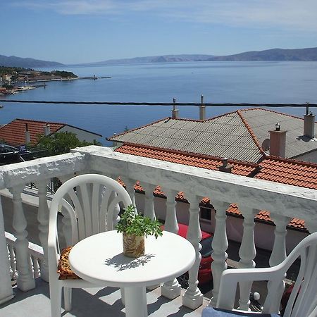 Apartmani Mira Senj  Buitenkant foto
