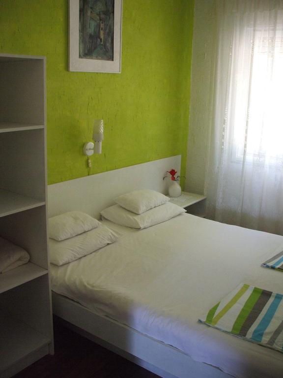 Apartmani Mira Senj  Buitenkant foto