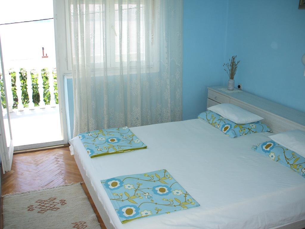 Apartmani Mira Senj  Buitenkant foto