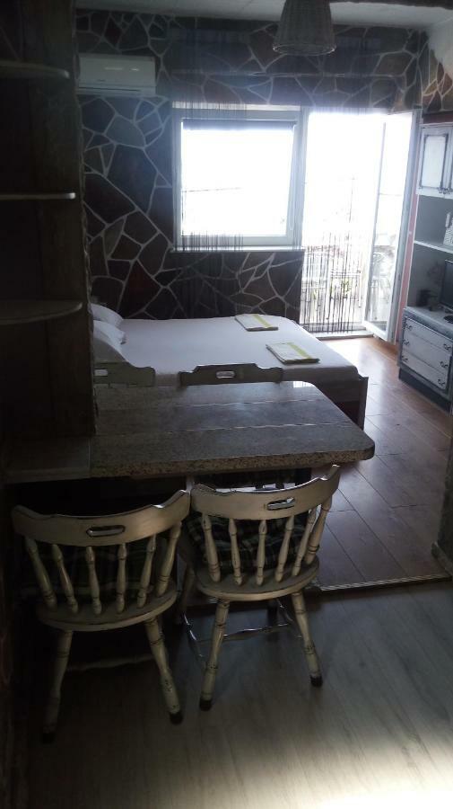 Apartmani Mira Senj  Buitenkant foto