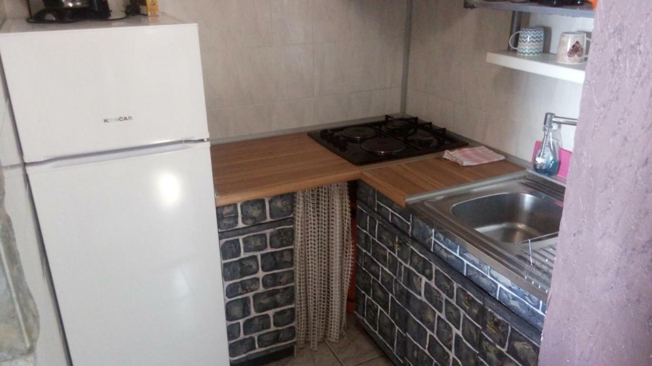 Apartmani Mira Senj  Buitenkant foto
